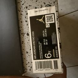Air Jordan 4 Retro (Ggs)