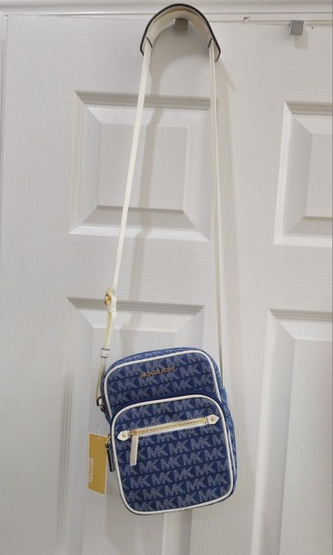 Michael Kors Signature Bedford Zip Blue Denim Flight Crossbody Bag Unisex