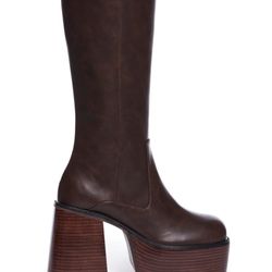 Dolls Kill Plataform Boost 