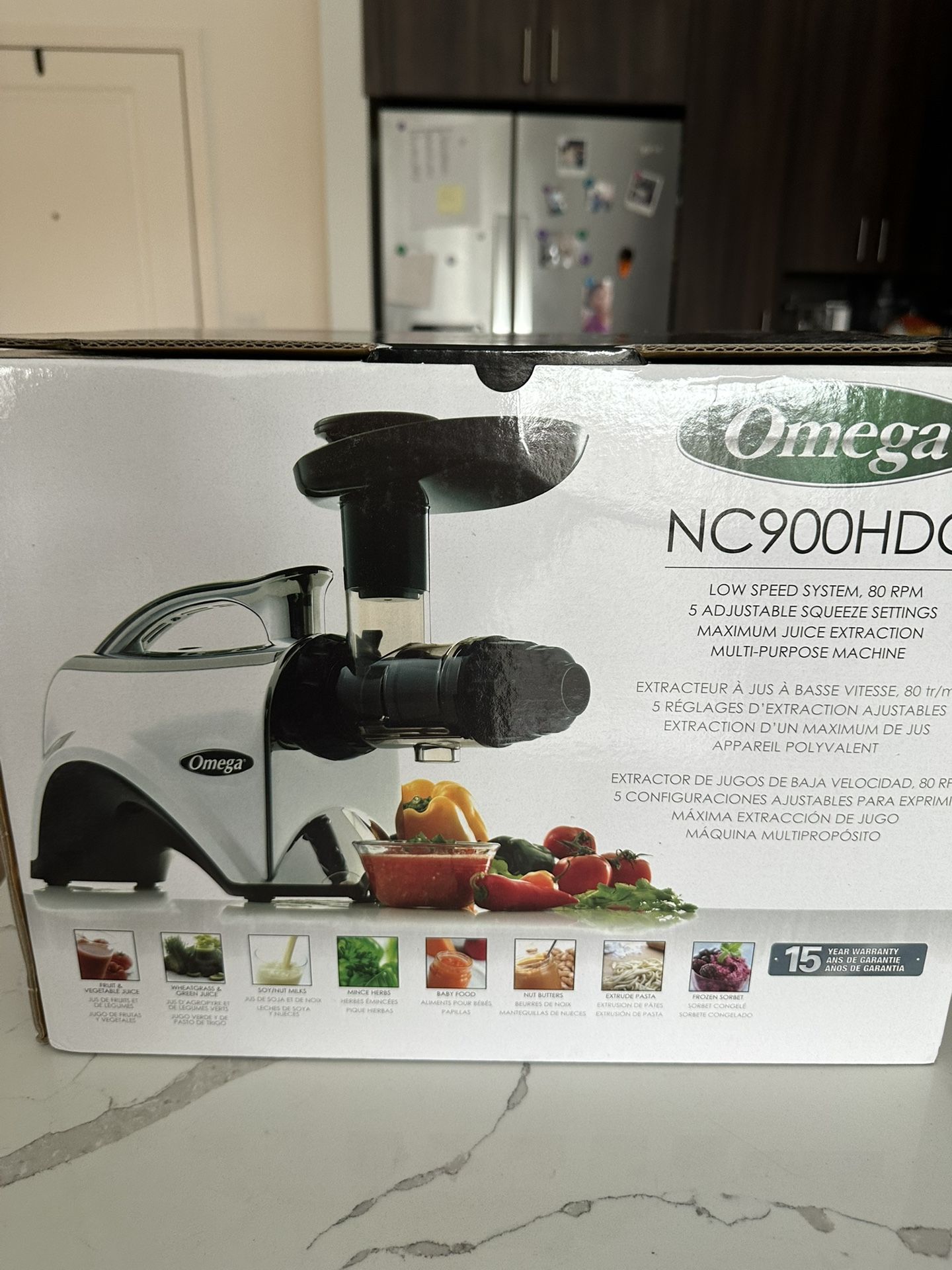 Omega Juicer