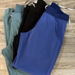 Women’s Figs Joggers