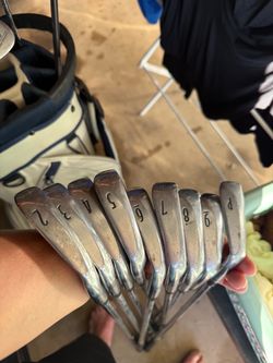 Left handed beginner golf set