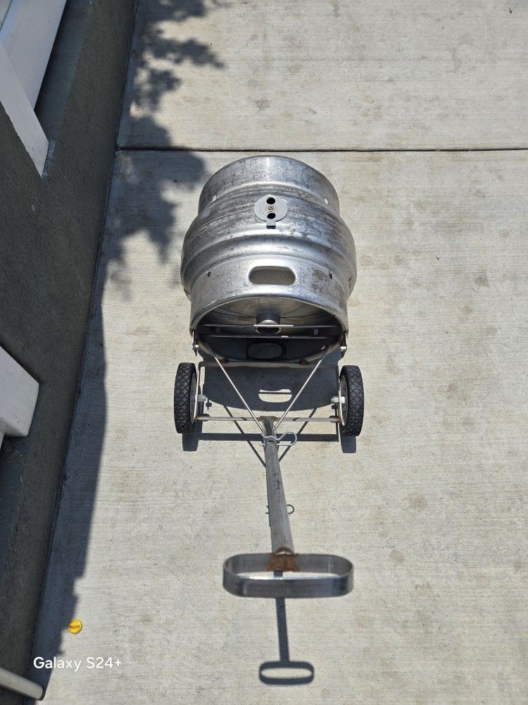 Coors Light Barrel Grill.