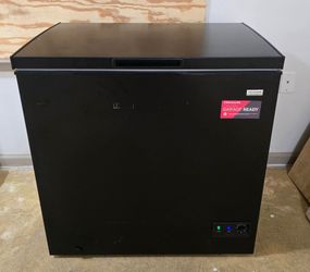 Frigidaire 7.0 cu. ft. Chest Freezer