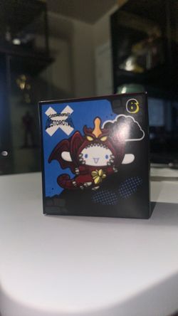 Hello Kitty X Godzilla
