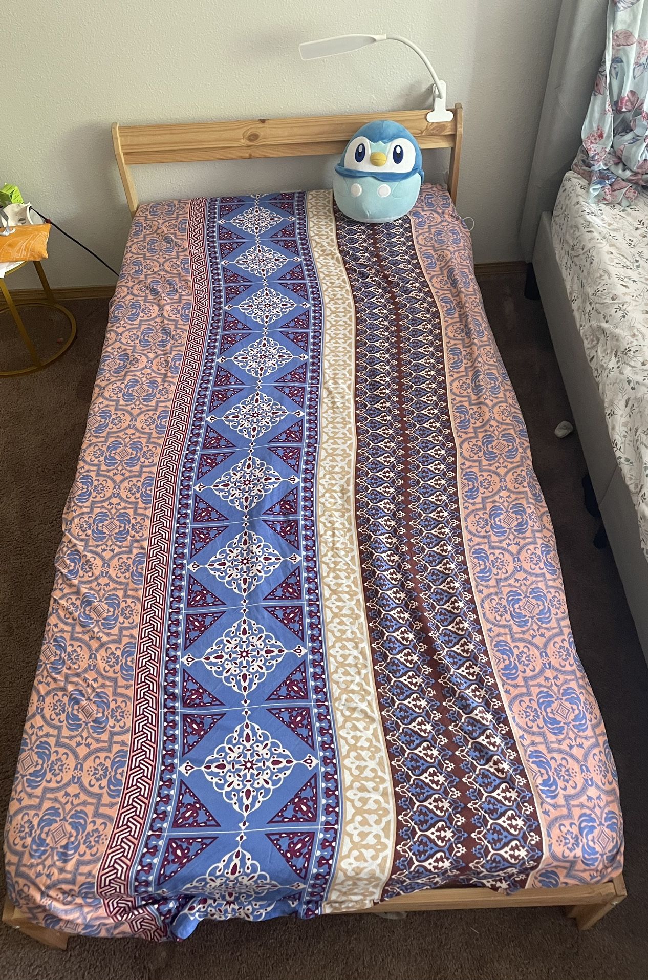 Twin Size Bed excellent Condition Rarely Used