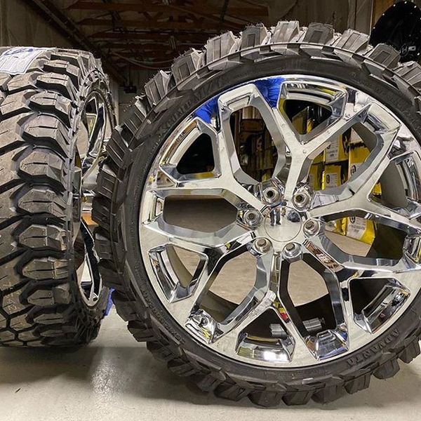 24" ESCALADE WHEELS RIMS MUD TIRES 6X139 TAHOE DENALI YUKON ARMADA 24 for Sale in River Forest