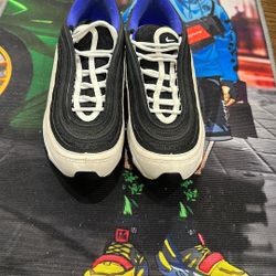 Nike Air Max 97 Persian Violet Running Shoe Mens Size 5.5 921826-103  White Black