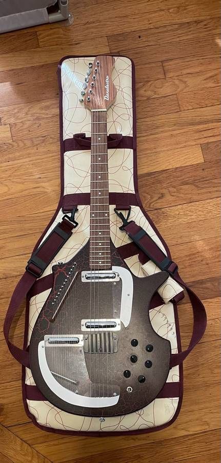 Danelectro Sitar With Danelectro Case And Amp 