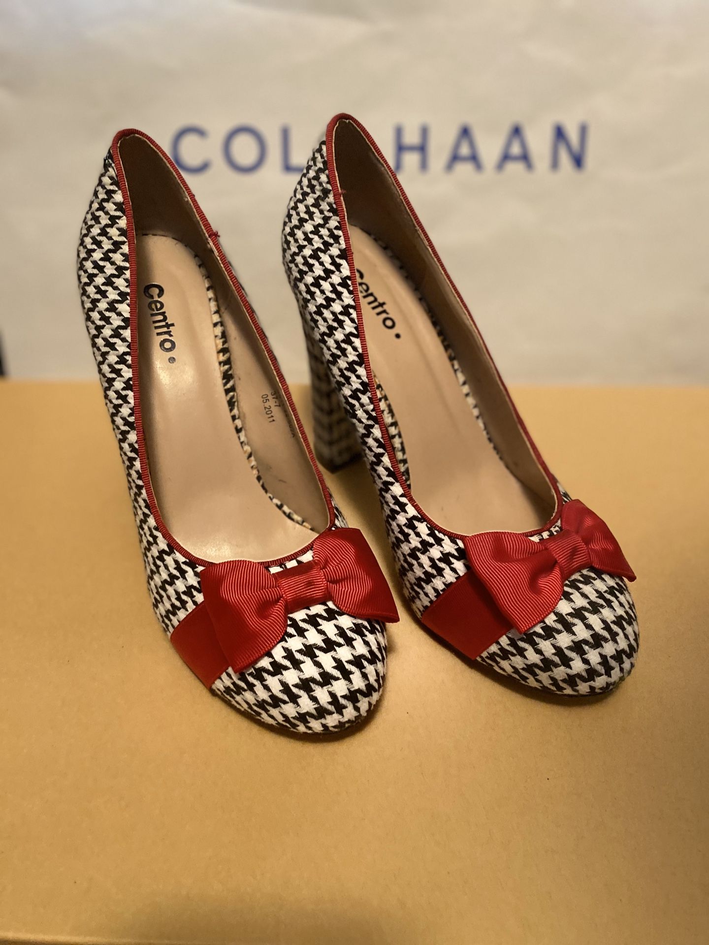 women's high heel shoes size 7,5