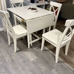 BEAUTIFUL TABLE 4 CHAIRS EXCELLENT CONDITION