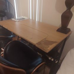 Free Desk Used