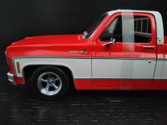 1:18 Chevrolet C10 1:18 Custom