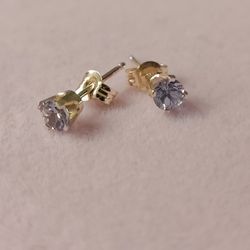 14kGold Tanzanite Stud Earrings 