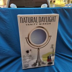 Natural Daylight Vanity Mirror New in Box