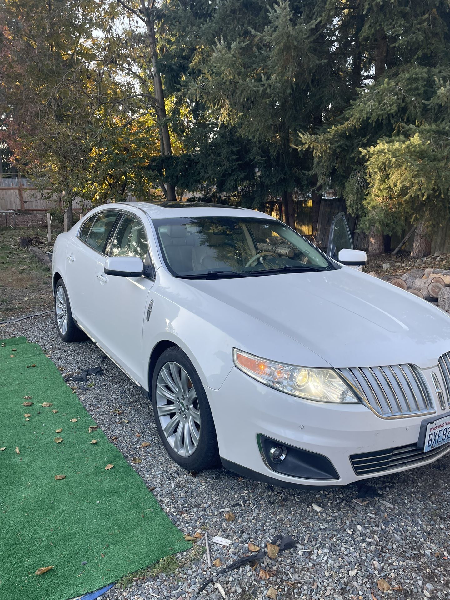 2010 Lincoln MKS for Sale in Graham, WA OfferUp