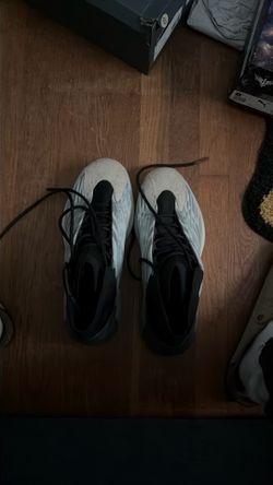 Yeezy basketball shoes size 12 used