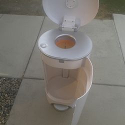 Diaper Trashcan 