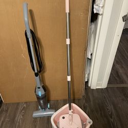 Mop & Vacuum 