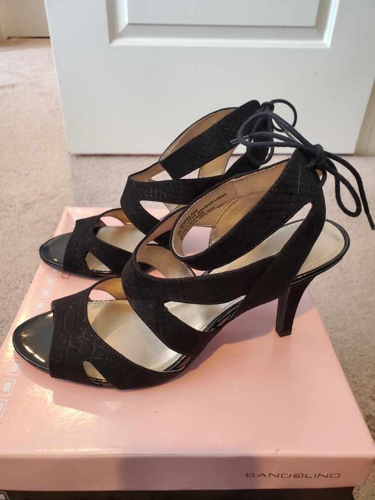 Bandolino Size 9 Black Suede Pumps