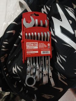 12 piece flex head ratcheting wrench  set