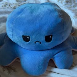 Octopus plushie that flips