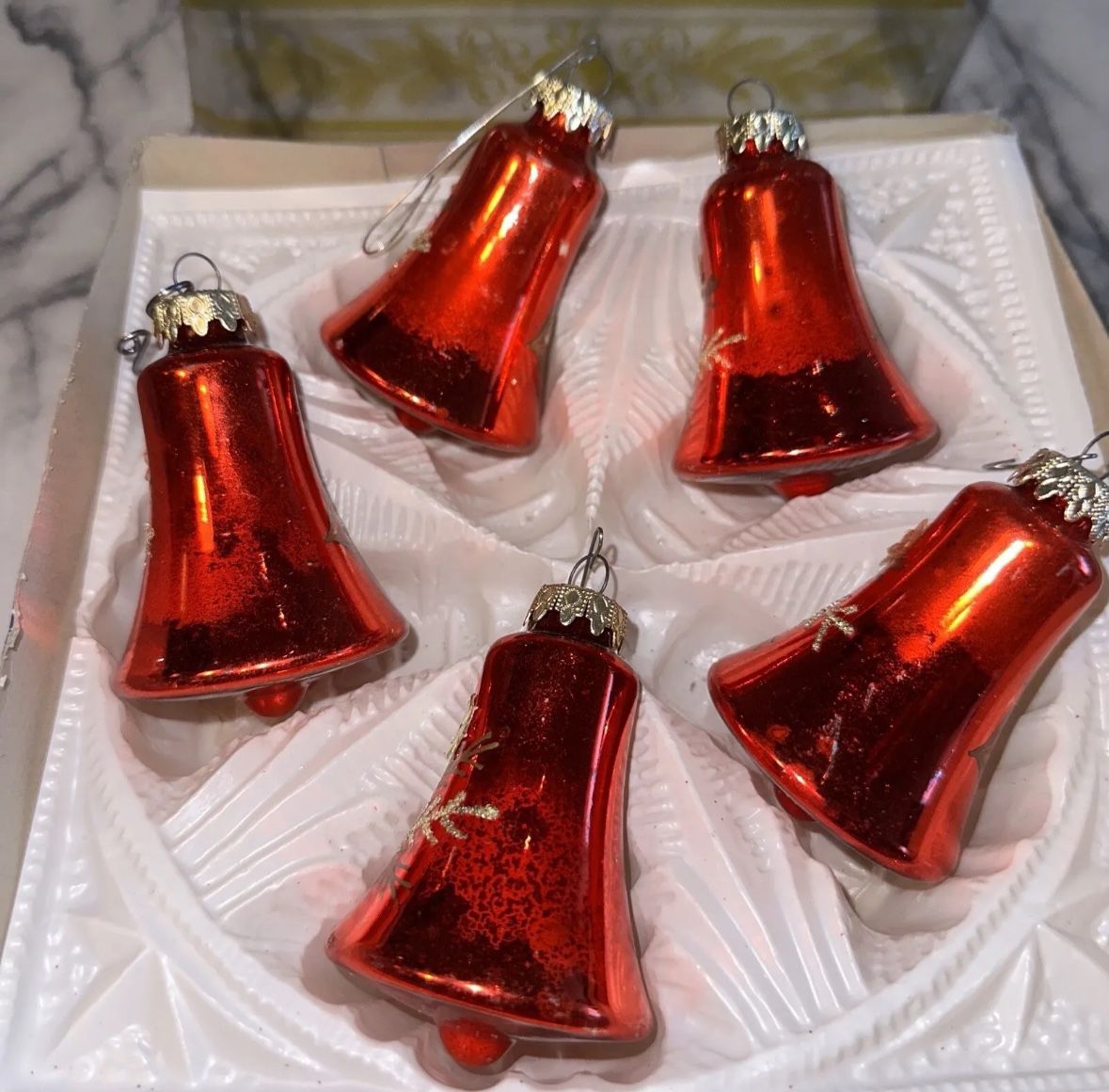 VINTAGE Krebs MADE IN GERMANY 5 Red Bell Ornament Set GW-500 Gold Candle Flower