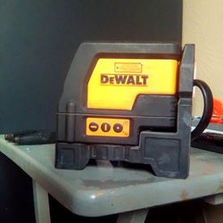 DeWalt Laser With Case