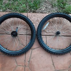 Bicycle / Bike 20 Inch Wheels & New Tires ( Rueda / Llanta Para Bicicleta 20 Pulgadas )