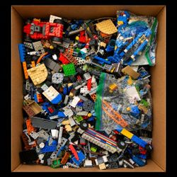 🔥 LOT Huge Childhood LEGO Collection Pieces Bulk Lot Minifigures Cars Bricks Legos Game Toys 👀

✨ Overall pre-owned collection condition

🧱 Huge mi