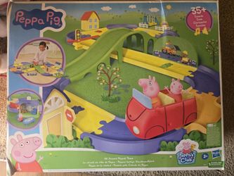 PEPPA PIG TRAIN SET WITH CAR TRACK