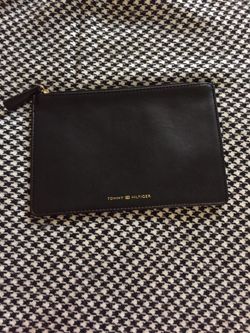 Tommy Hilfiger makeup brush bag