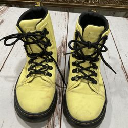 DR. MARTENS COMBS W YELLOW NYLON AND RUBBER BOOTS 