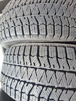 Tire 215/55r17