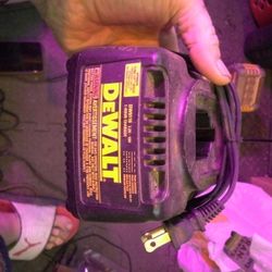 DeWalt Battery Charger DW9116