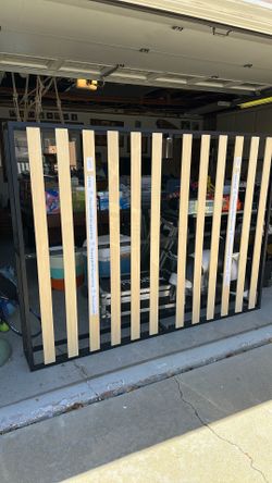 Free Queen size metal and wood bed frame box