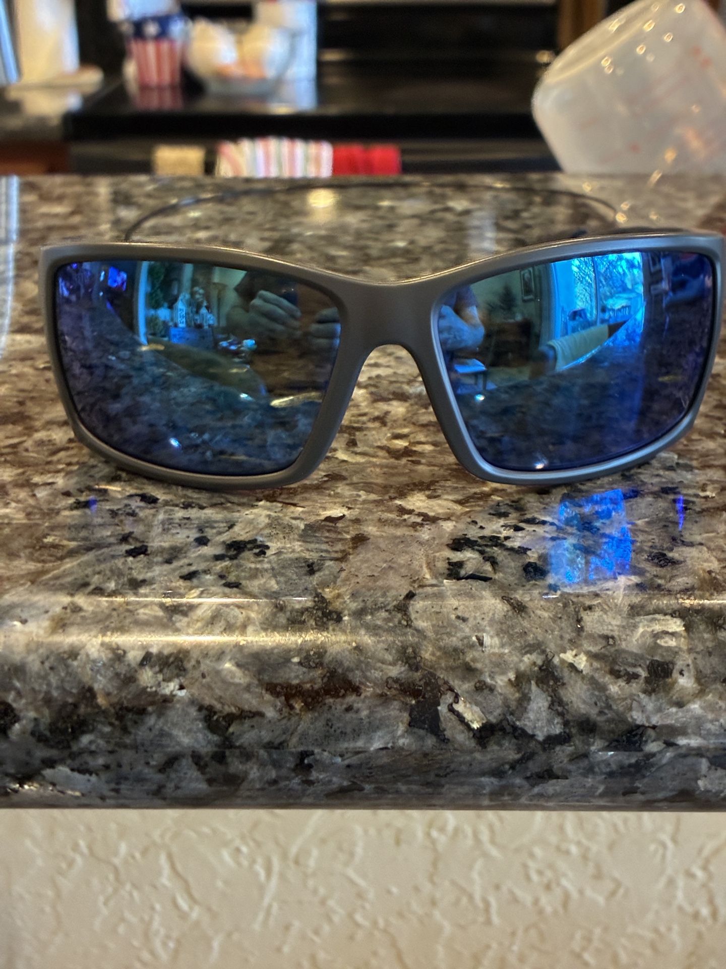 Men’s Costa Del Mar ‘Reefton’ 580G Sunglasses. 