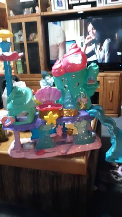 Go go smart friends shimmering seashell Castle from VTech