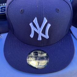 NEW YORK YANKEES FITTED HAT