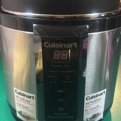 Cuisinart CPC-600 6 Quart Electric Pressure Cooker 1000 Watt W/ Accessorie