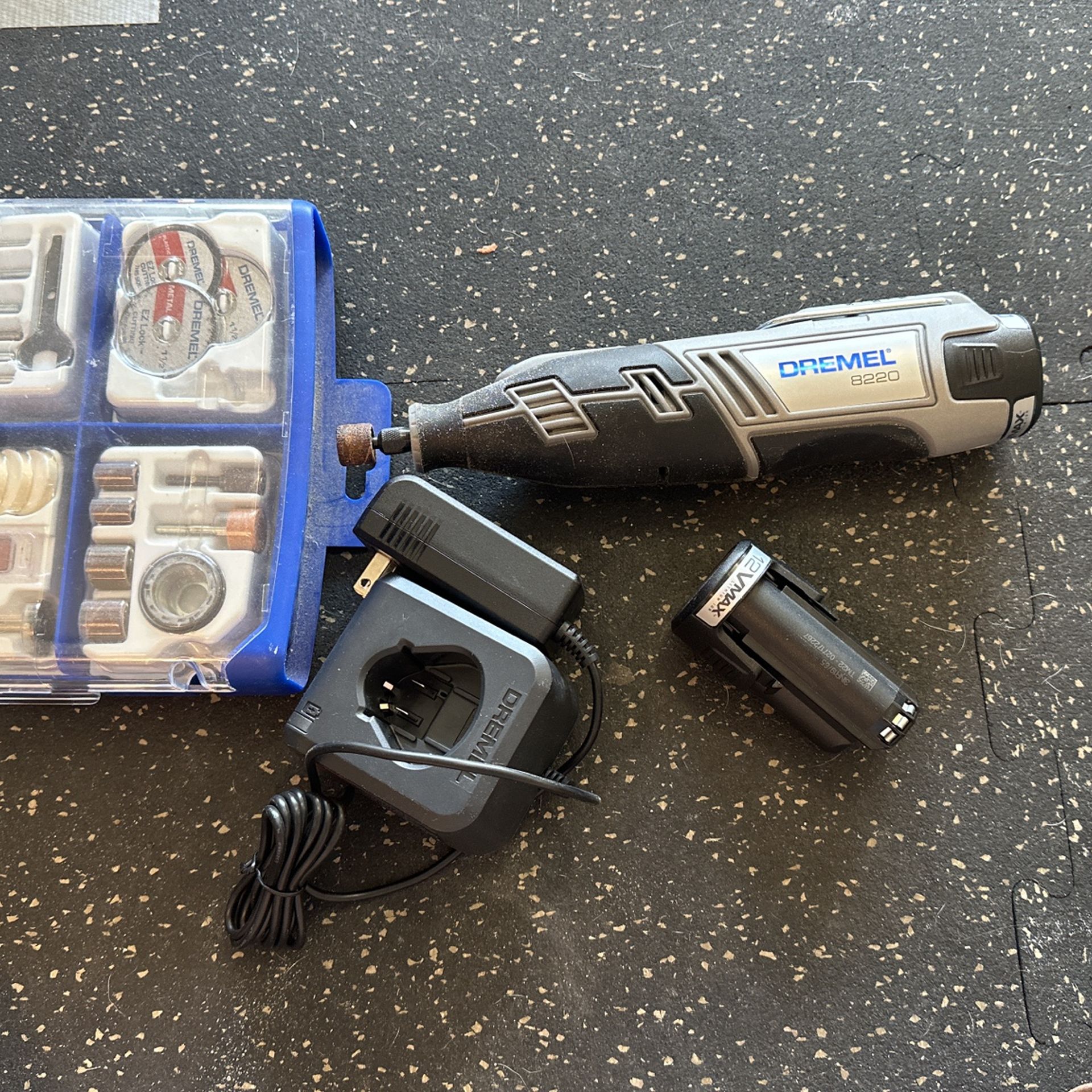 Dremel 8220 Cordless Rotary Tool (Reduced)