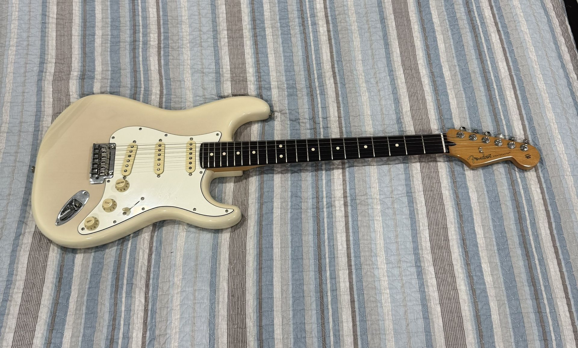 2025 Fender Stratocaster Player II Electric Guitar