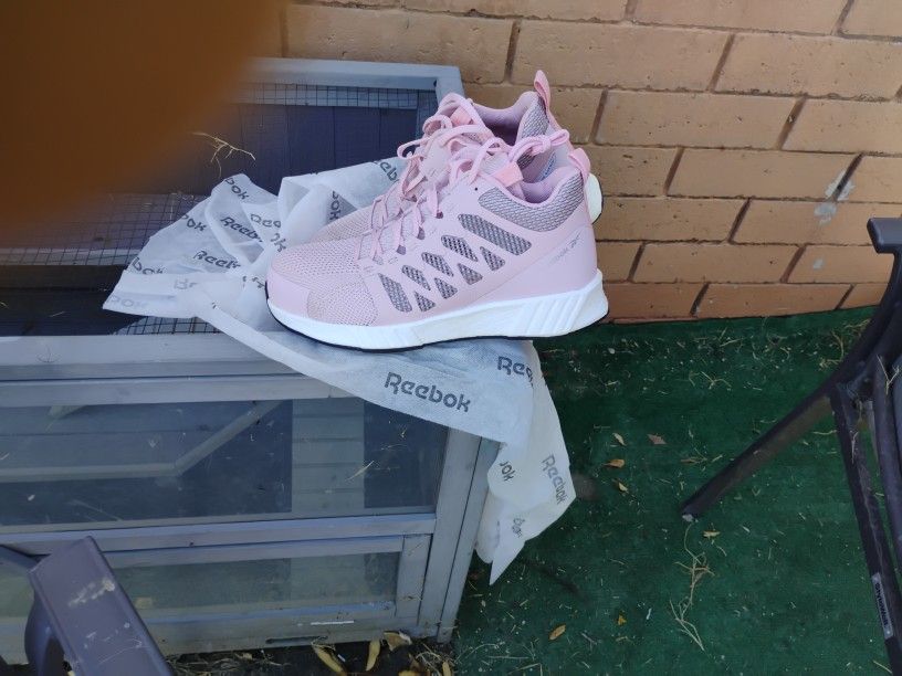 Women's Steel Toe Reebok's Size 8 1/2