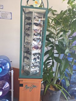 Maui Jim glasses displayed