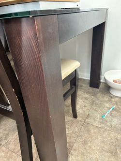 Dinner table , no chairs