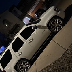 24” Snowflakes For Trade 