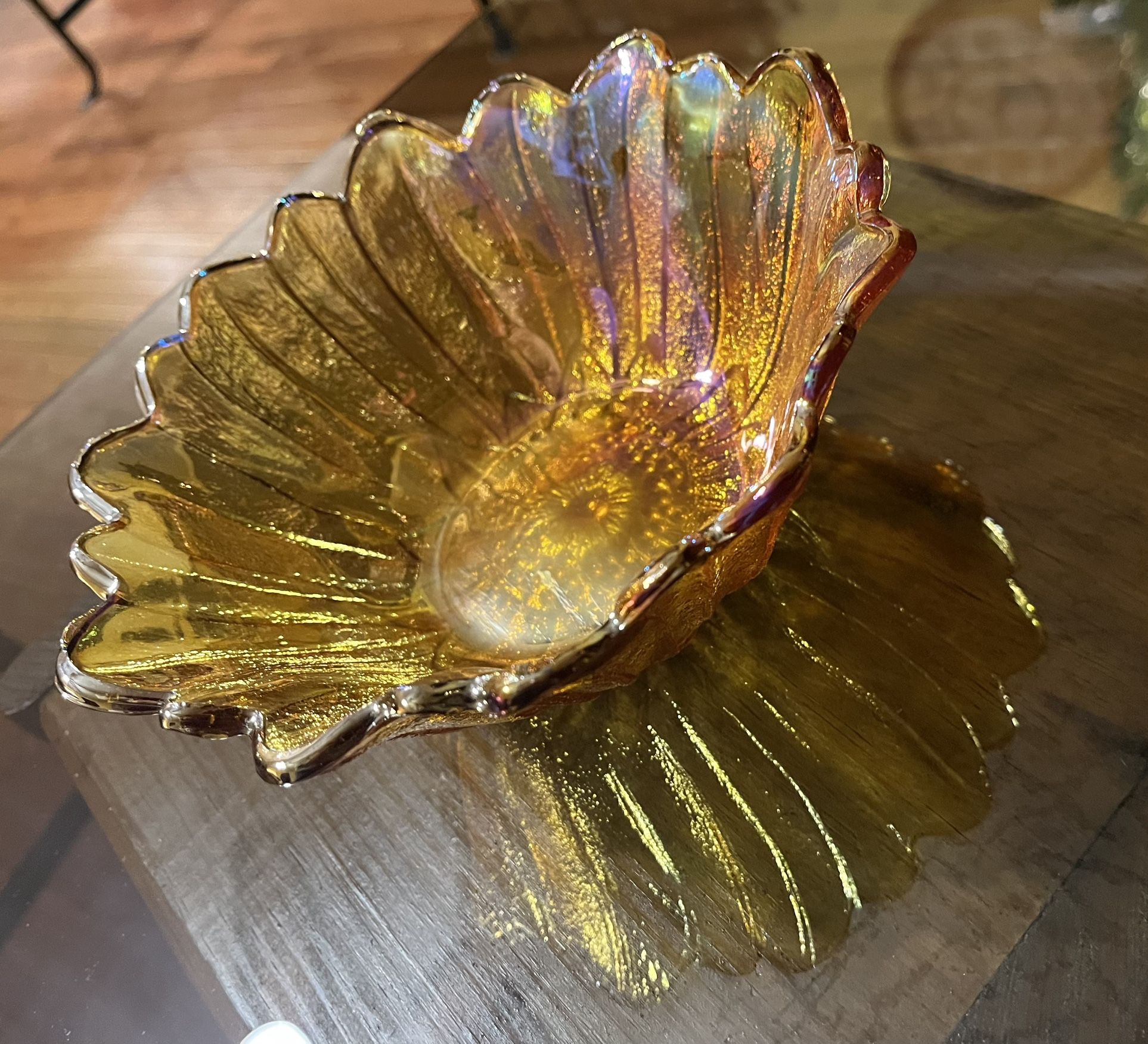 Vintage Indiana Glass Marigold Carnival Glass Bowl with A Sunflower Pattern 7.5”