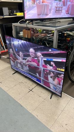Hisense 58” Class 4K UHD LED LCD Roku Smart TV 58R6E3