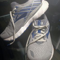 Brooks Men's Adrenaline 19 Size 9.5D Running Shoes 