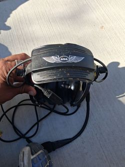 Head phones